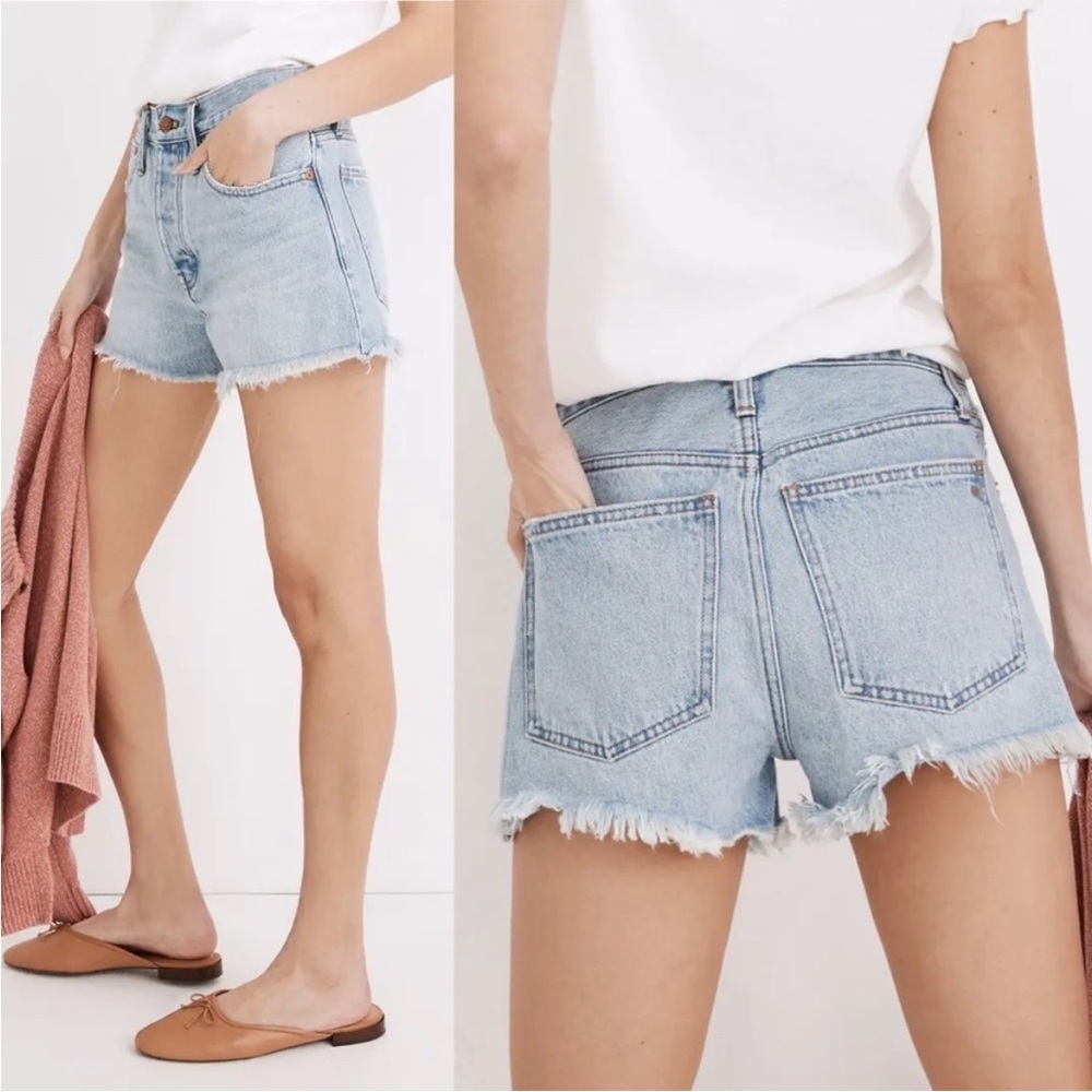 Madewell Relaxed Denim Shorts in Cedarcroft Wash Size 23